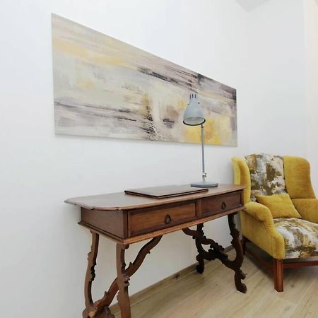 Aventino Contemporary Apartment Рим Екстериор снимка