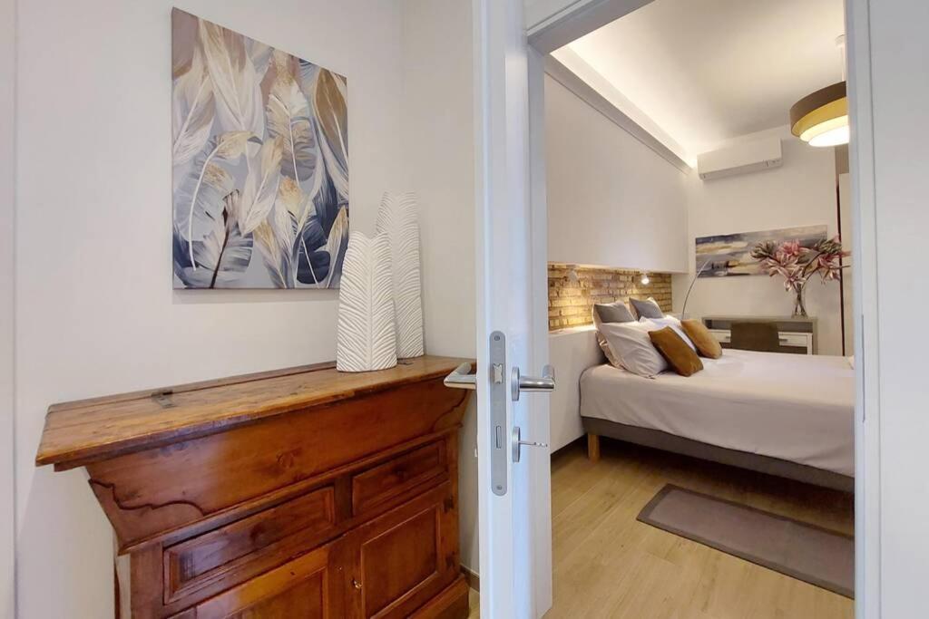Aventino Contemporary Apartment Рим Екстериор снимка
