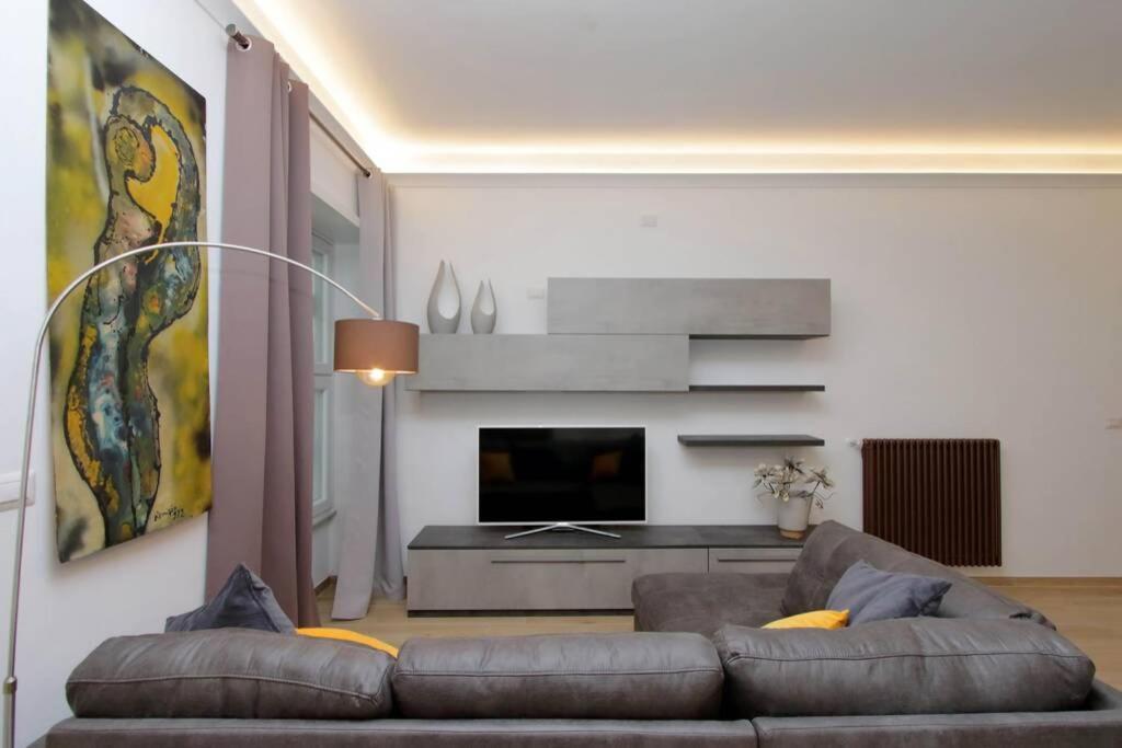 Aventino Contemporary Apartment Рим Екстериор снимка