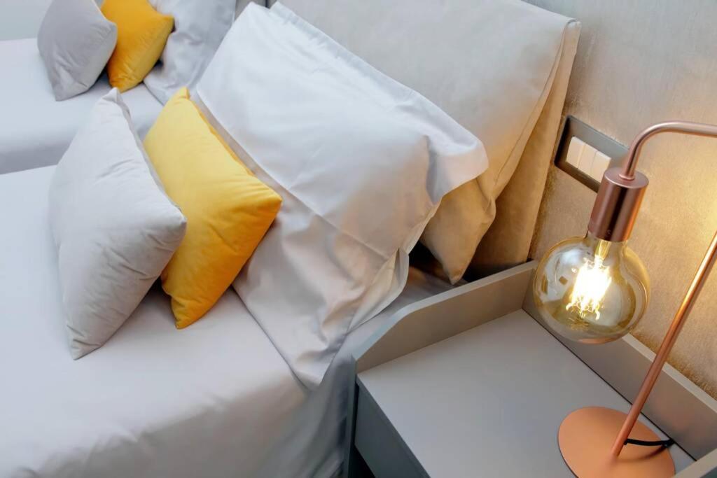 Aventino Contemporary Apartment Рим Екстериор снимка