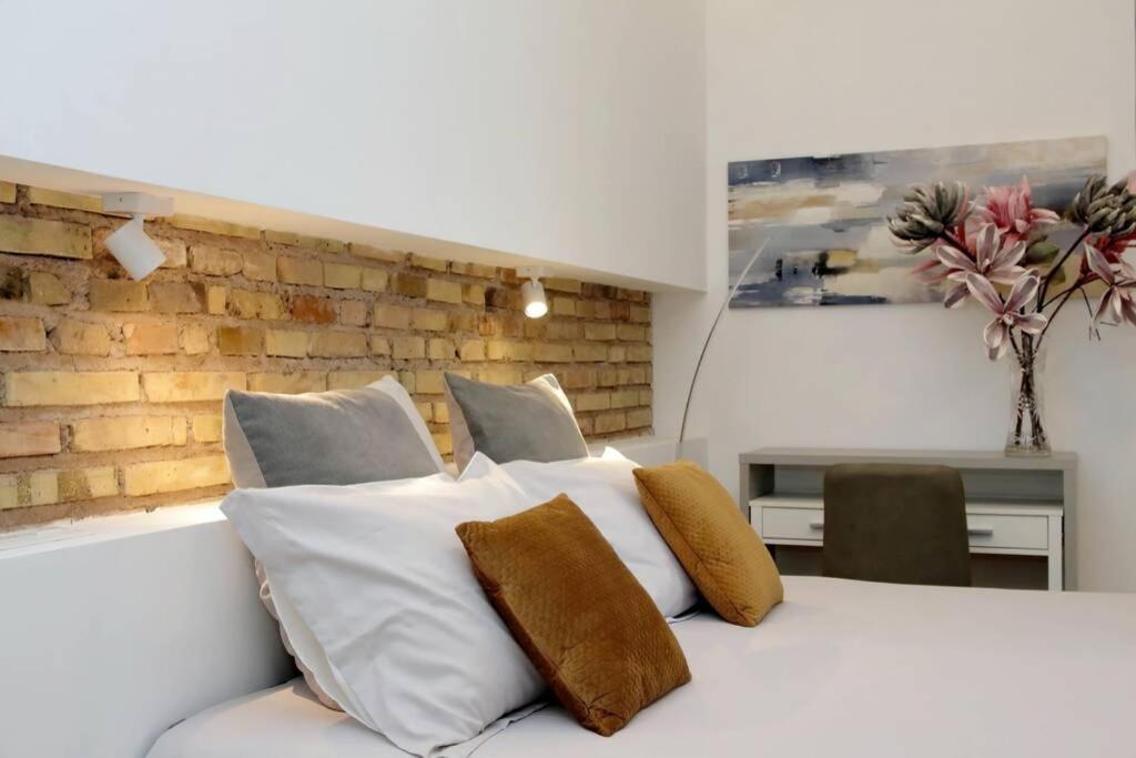 Aventino Contemporary Apartment Рим Екстериор снимка