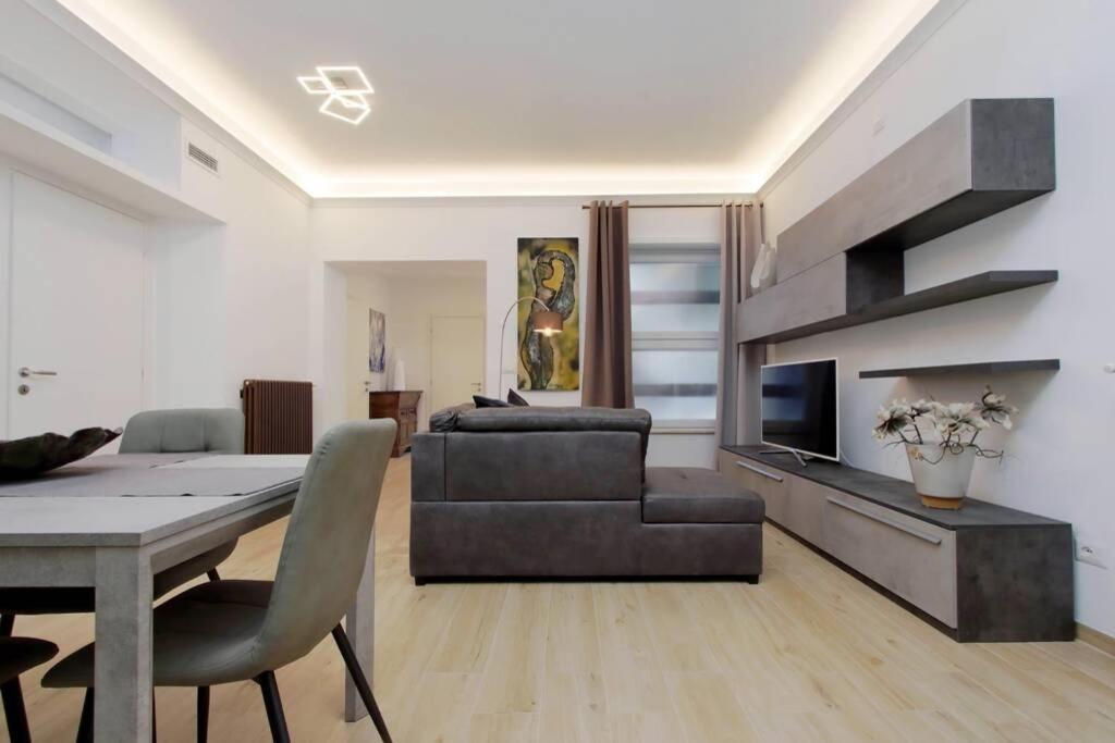 Aventino Contemporary Apartment Рим Екстериор снимка
