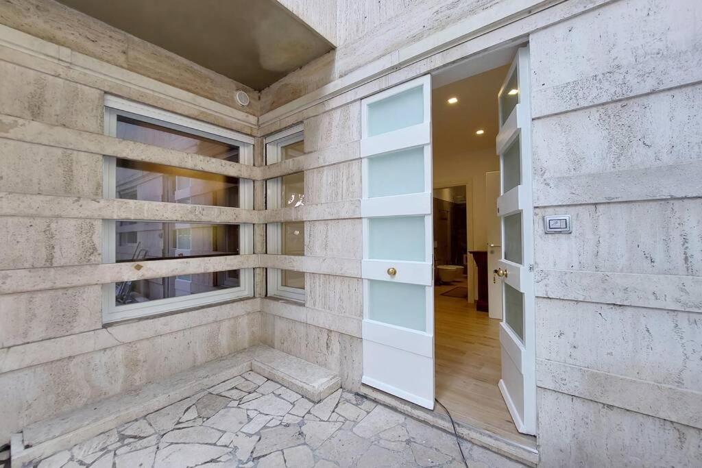 Aventino Contemporary Apartment Рим Екстериор снимка
